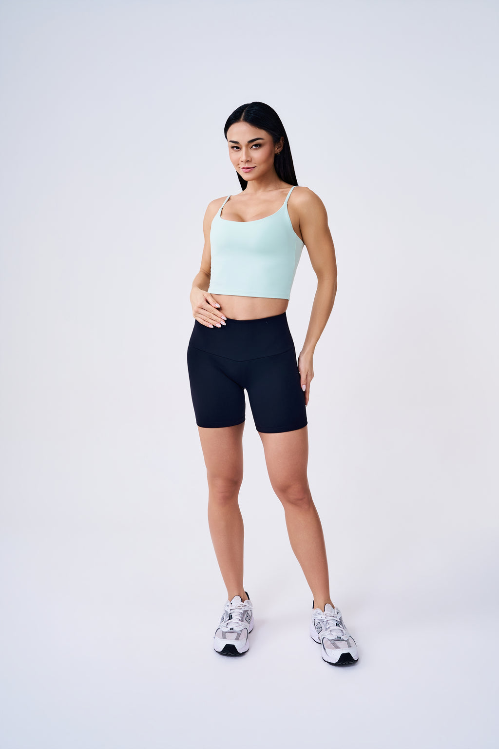 CROPPED VANESSA