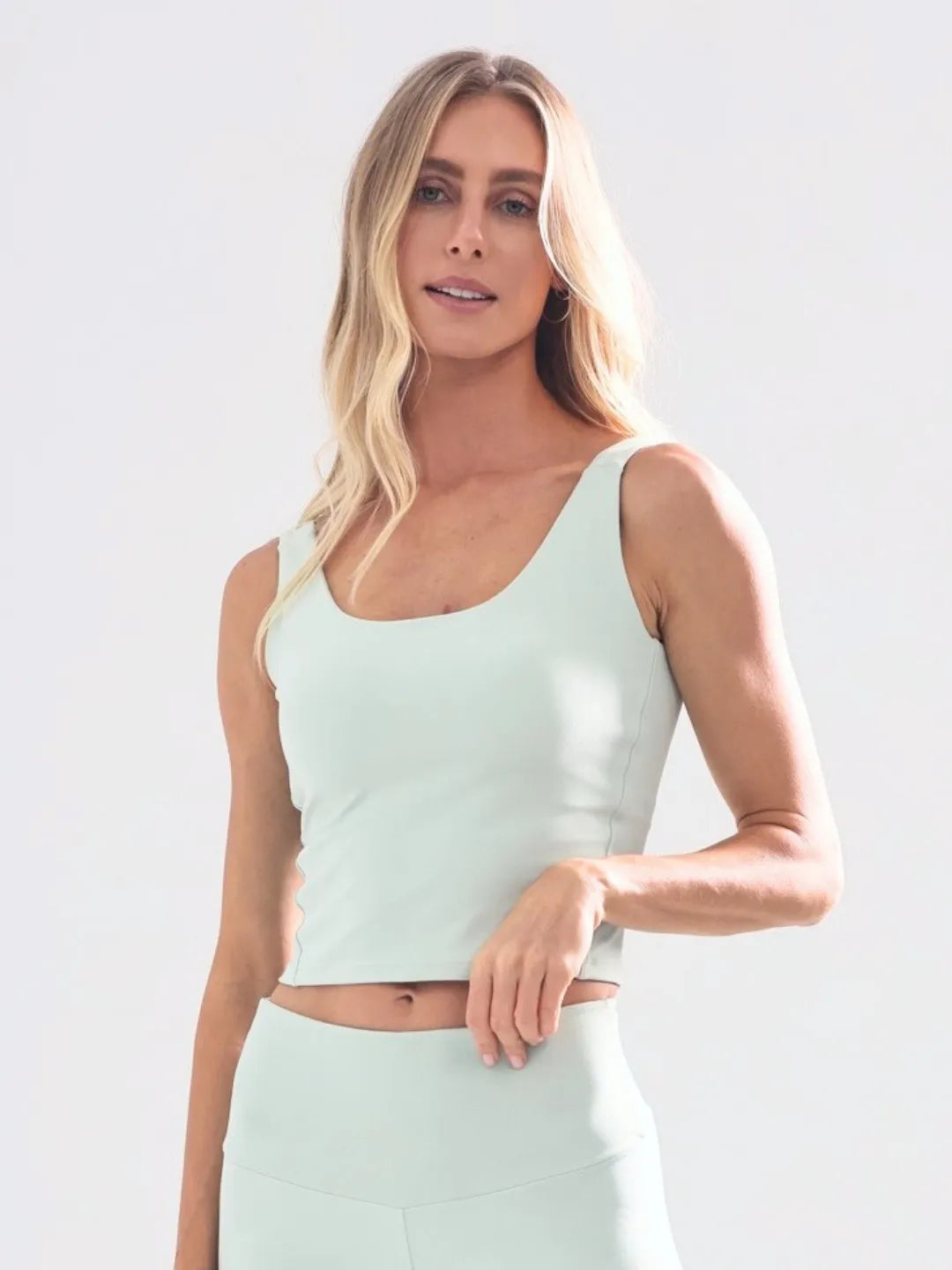 CROPPED CHARLOTTE